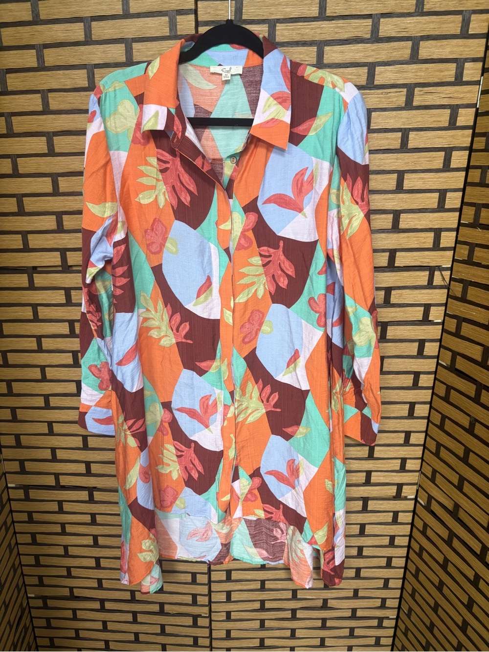 Easel colorful button front high low dress size medium